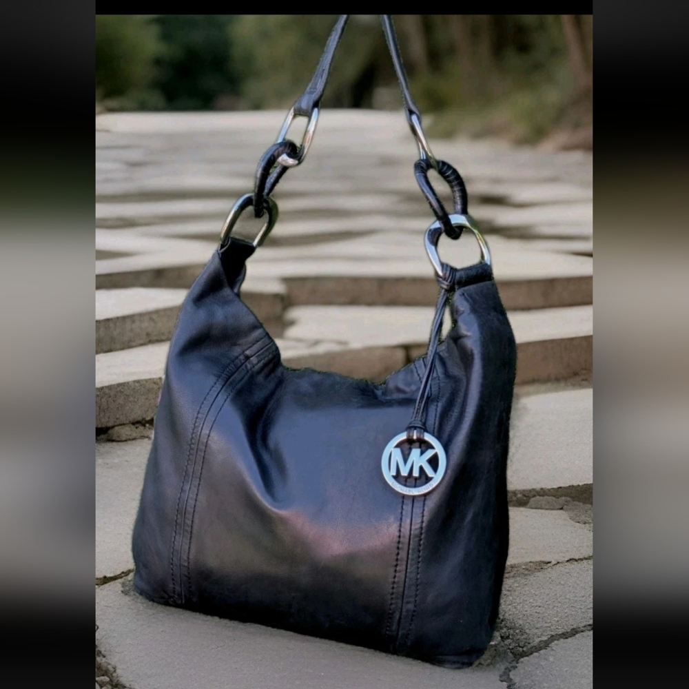 Michael Kors Black Leather Oversized Chain ID HOBO Shoulder Bag